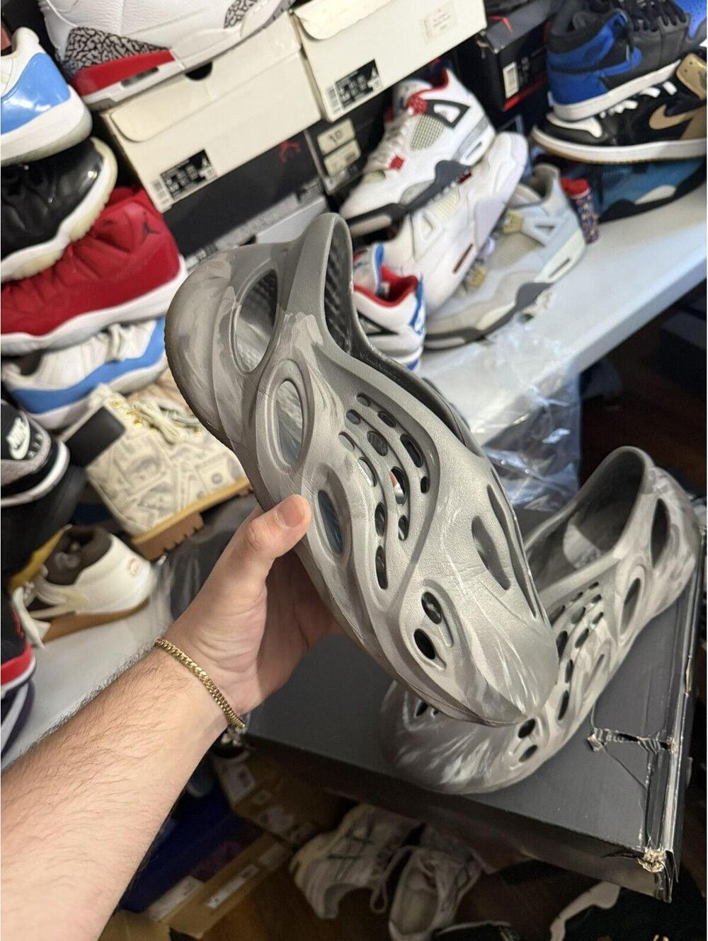 Yeezy foam runner mx granite sz 11